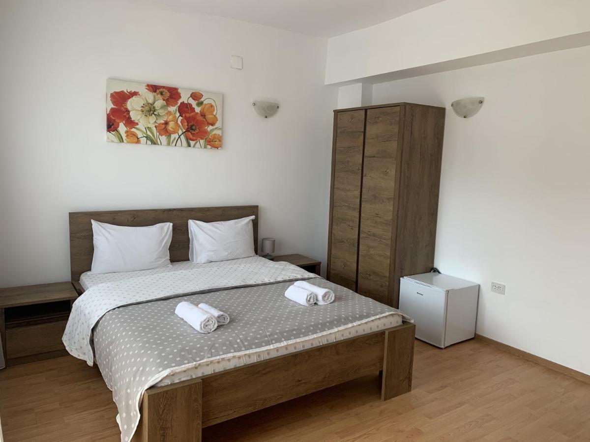 Casa Ana Serena Ieşelniţa Εξωτερικό φωτογραφία