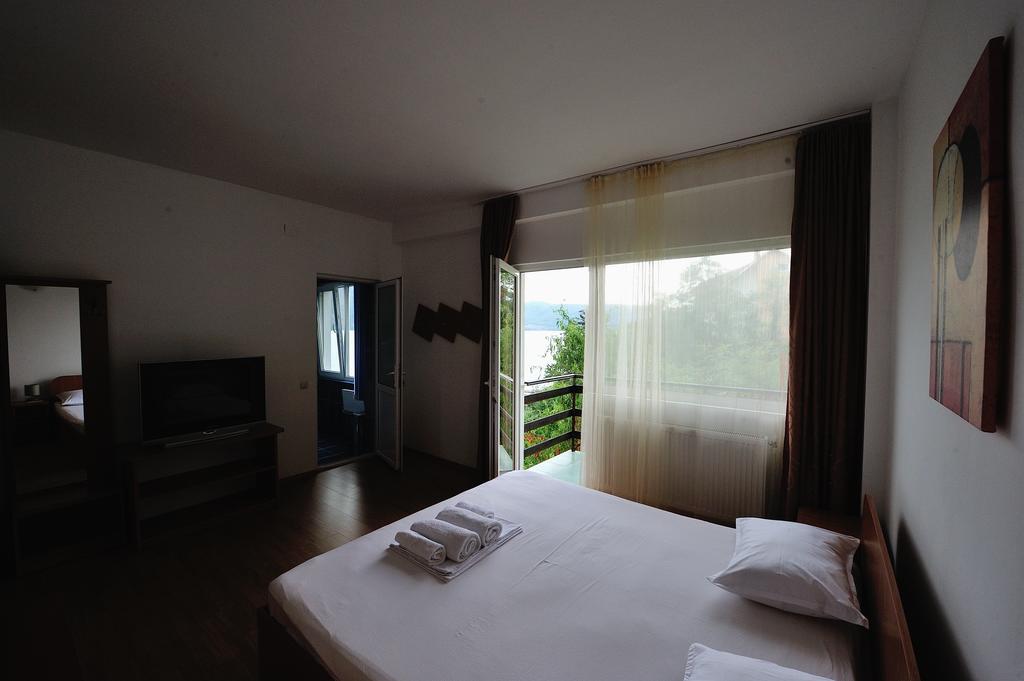 Casa Ana Serena Ieşelniţa Εξωτερικό φωτογραφία
