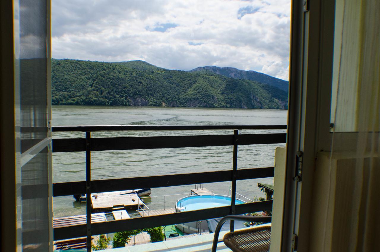 Casa Ana Serena Ieşelniţa Εξωτερικό φωτογραφία